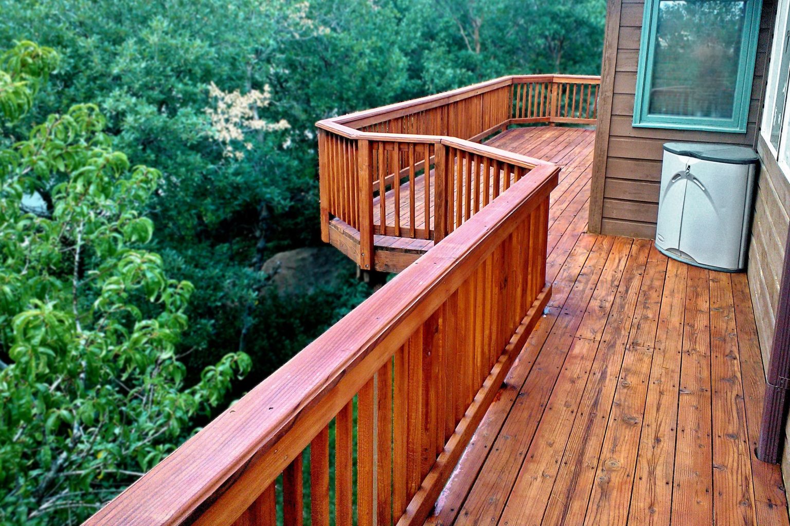 Get Trusted Fence Staining Services Gun Barrel City TX